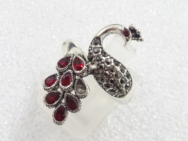 JAPANESE KIMONO / ANTIQUE COLORED STONE RING (SIZE 11)
